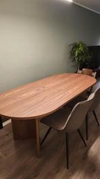 Naduvi Eettafel
Philipa walnoot, Ophalen, 200 cm of meer, 50 tot 100 cm, Vijf personen of meer