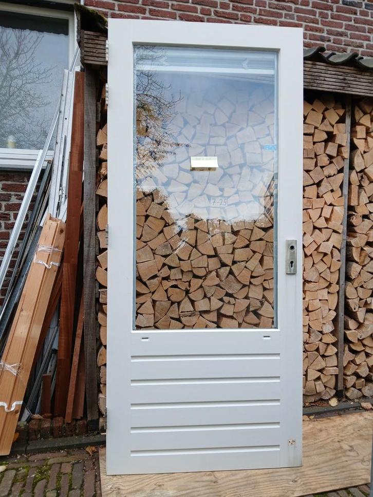 Hardhouten voordeur met 3puntsluiting. 930 x 2115 links dr., Doe-het-zelf en Verbouw, Deuren en Horren, Zo goed als nieuw, Buitendeur