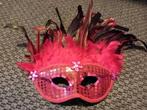 Carnavalsmasker met veren, Carnaval, Ophalen of Verzenden, Zo goed als nieuw, Accessoires