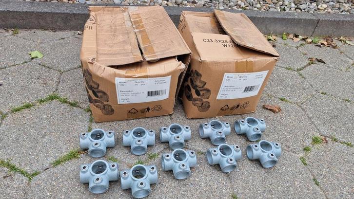 T stuk met zij-uitgang-C  Steigerbuis koppelingen, Doe-het-zelf en Verbouw, IJzerwaren en Bevestigingsmiddelen, Zo goed als nieuw