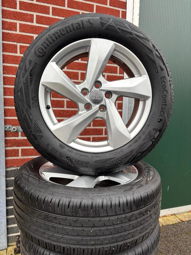 Audi Q3 (2018 - Nu) 18" zomerset Continental, Auto-onderdelen, Banden en Velgen, Banden en Velgen, Zomerbanden, 18 inch, 235 mm