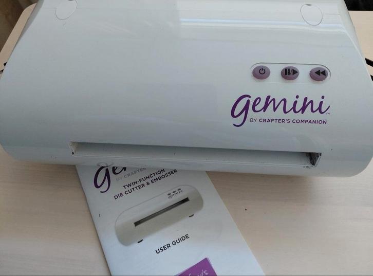 Gemini Snij- en Embossing Machine, Hobby en Vrije tijd, Kaarten | Zelf maken, Gebruikt, Overige typen, Overige thema's, Ophalen