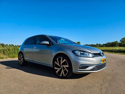 Volkswagen Golf 1.0 TSI 110pk 5D 2017 Grijs, Auto's, Volkswagen, Particulier, Golf, Benzine, B, Hatchback, Handgeschakeld, Geïmporteerd