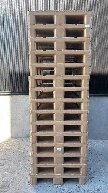 Palletdeal 14st Zware Hygiene Pallets 1200x800 || beige || beschikbaar voor biedingen