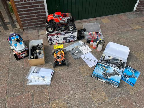 Diverse RC autos waaronder een HPI savage, Hobby en Vrije tijd, Modelbouw | Radiografisch | Auto's, Gebruikt, Auto offroad, Nitro