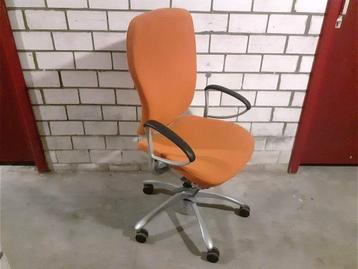 GRATIS: verstelbare bureaustoel in zeer goede staat