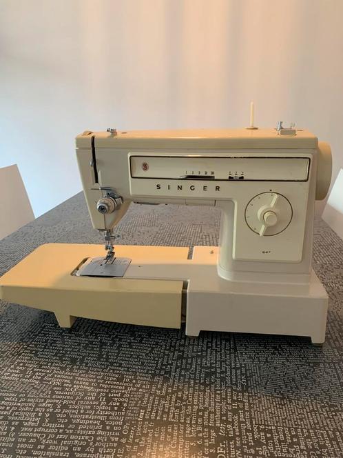 Singer 527 naaimachine incl. opbergbox, Hobby en Vrije tijd, Naaimachines en Toebehoren, Gebruikt, Naaimachine, Singer, Ophalen