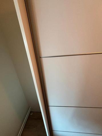 KLEDINGKAST MET TRANSPORT EN MONTAGE - afbeelding 11