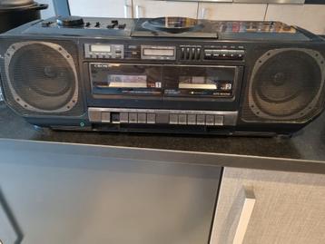 Crown cd-600 boombox ghettoblaster vintage beschikbaar voor biedingen