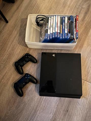 Playstation 4 + 2 controllers + 12 spellen beschikbaar voor biedingen
