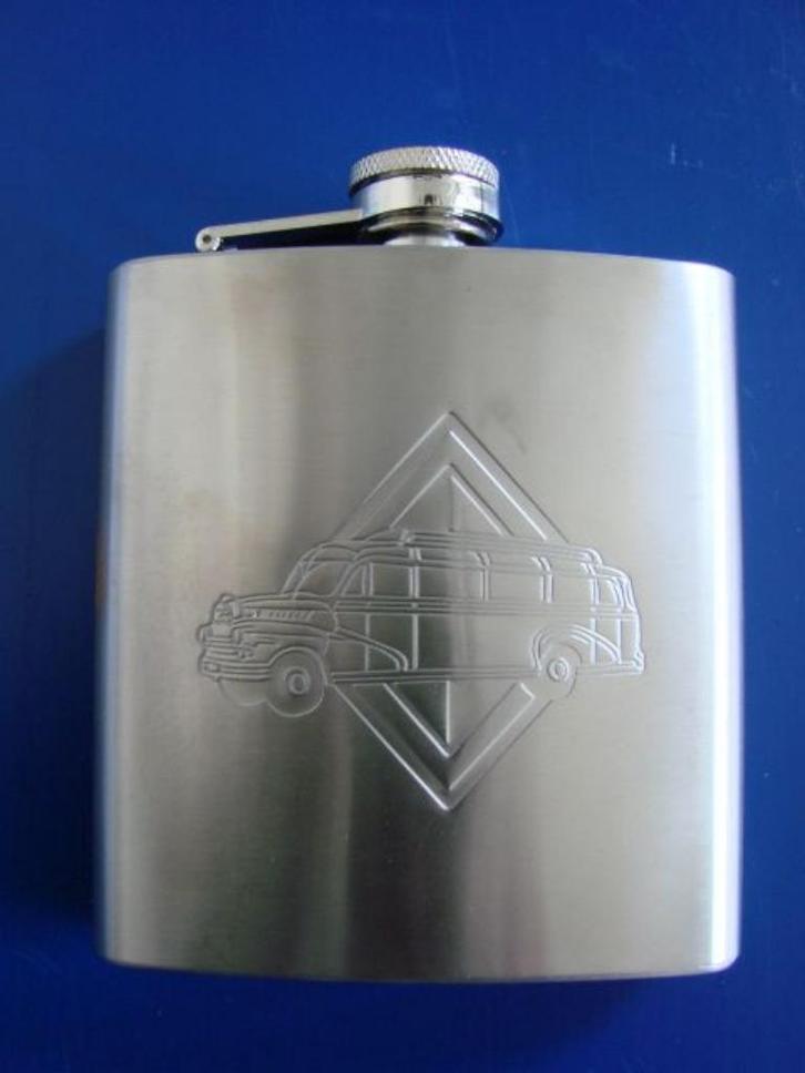 RVS heupflacon /heupflesje / platvink (II), Antiek en Kunst, Curiosa en Brocante, Ophalen of Verzenden