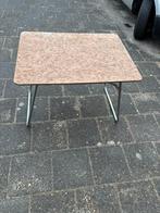klein camping tafel, Caravans en Kamperen, Kampeermeubelen, Ophalen of Verzenden, Zo goed als nieuw, Campingtafel