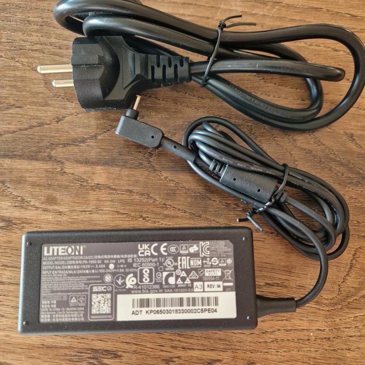 65W AC Adapter - 42A, Computers en Software, Laptop-opladers, Gebruikt, Ophalen of Verzenden