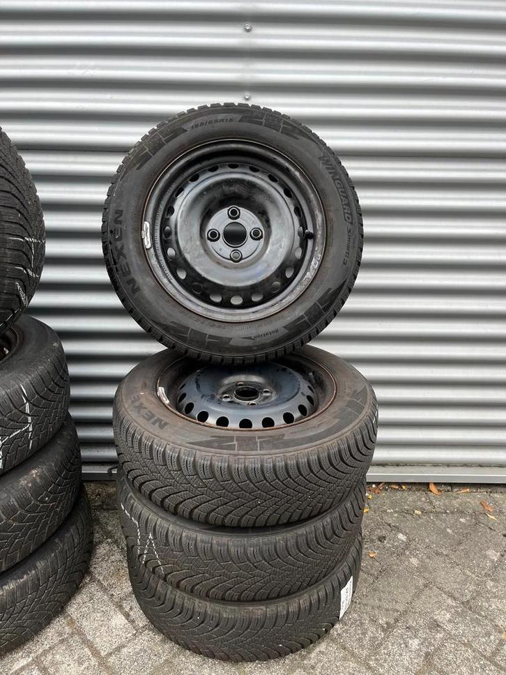 Winterbanden winterset Kia Stonic Rio Hyundai i20 8mm!, Auto-onderdelen, Banden en Velgen, Banden en Velgen, Winterbanden, 15 inch