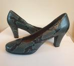 Pumps groen slangenprint maat 40 van aerosoles. Hak is 8,5, Kleding | Dames, Schoenen, Pumps, Ophalen of Verzenden, Zo goed als nieuw