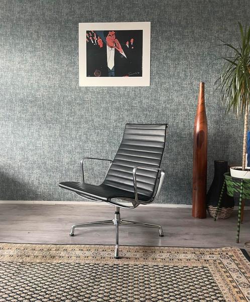 Vitra EA 115 leather armchair by Eames, 90s, Huis en Inrichting, Fauteuils, Gebruikt, Leer, Metaal, Ophalen of Verzenden