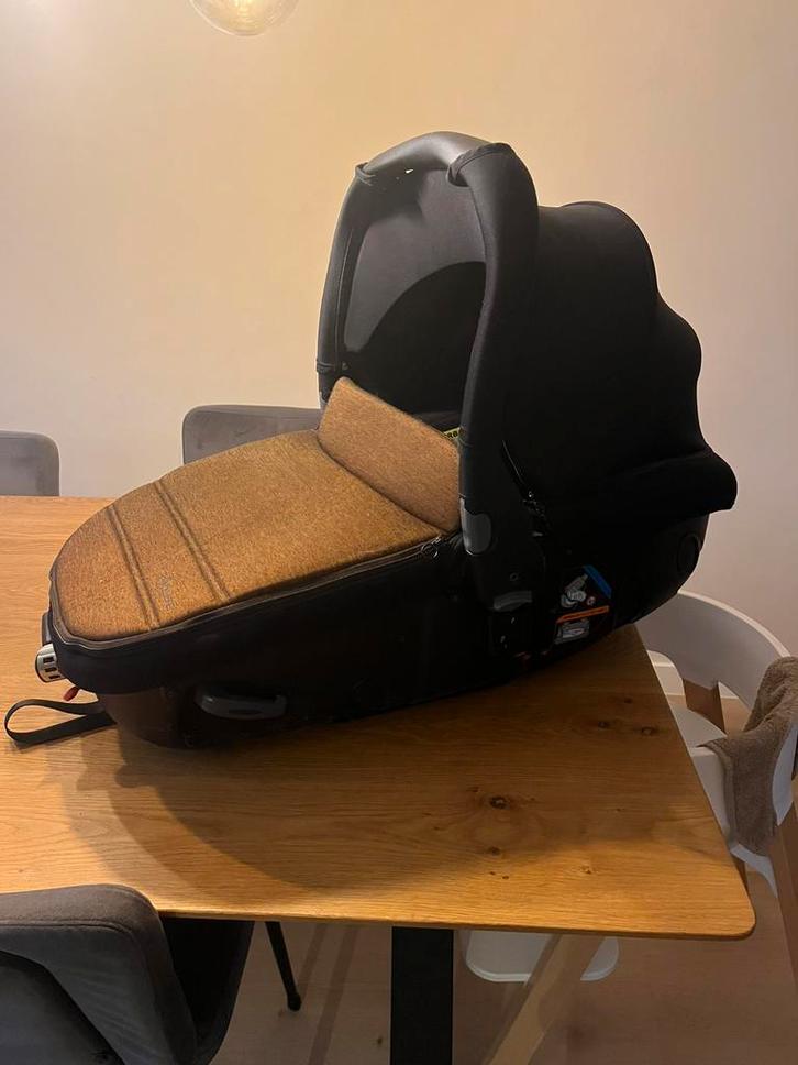 Matrix Jane autobed reiswieg, Kinderen en Baby's, Autostoeltjes, Gebruikt, Overige merken, 0 t/m 13 kg, Autogordel, Slaapstand