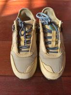 Nike Air Max 1 x Travis Scott Saturn Gold - Maat 38,5, Geel, Ophalen of Verzenden, Sneakers of Gympen, Gedragen