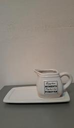 Schenkkannetje met Dienblad - Wit, Huis en Inrichting, Keuken | Servies, Ophalen