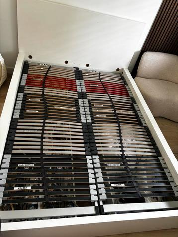 Bedframe Ikea met 4x Bedlades
