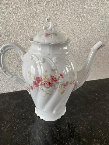 Vintage Theepot met Bloemenmotief beschikbaar voor biedingen