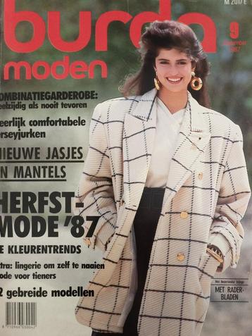 Burda september 1987 lingerie om zelf te maken beschikbaar voor biedingen