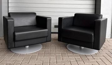 2 Poltrona Frau Linea design fauteuils beschikbaar voor biedingen