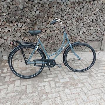 Keurige omafiets 28inch framemaat 58cm,direct te gebruiken ! beschikbaar voor biedingen