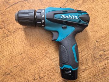 Makita Draadloos schroefboormachine met 2 Accu's + Bon  beschikbaar voor biedingen