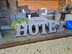 Gevelletters, metaal, vintage: HOTEL, Ophalen, Gebruikt