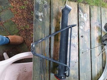 Dahon spatborden en bagagedrager beschikbaar voor biedingen