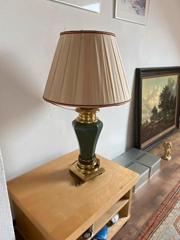 Groene Tafellamp met Messing Details beschikbaar voor biedingen