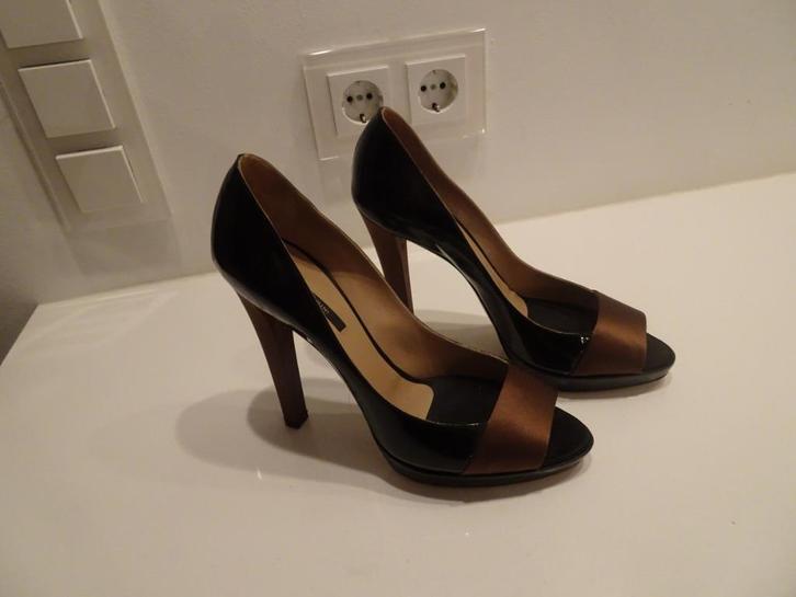DIEGO DOLCINI zwarte lakleren pumps, Kleding | Dames, Schoenen, Nieuw, Pumps, Zwart, Ophalen of Verzenden