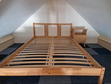 Ikea bed met nachtkastje 1.40m