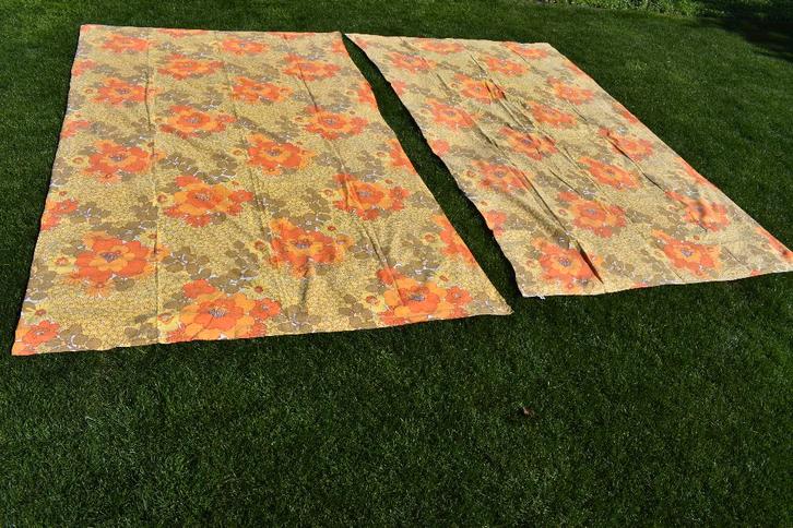 Lakens retro vintage oranje gele bloemen laken 2x, Huis en Inrichting, Slaapkamer | Beddengoed, Gebruikt, Deken of Dekbed, Overige maten