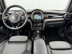 MINI Mini 2.0 Cooper S Chili Serious Business Navigatie/LED/, Voorwielaandrijving, 1998 cc, Gebruikt, 4 stoelen
