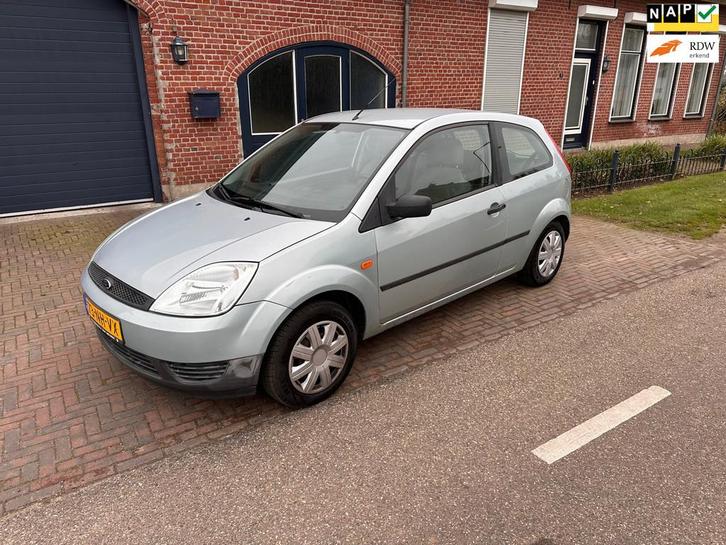 Ford Fiesta 1.25-16V Celebration Nieuwe APK bij aflevering, Auto's, Ford, Bedrijf, Te koop, Fiësta, Airbags, Startonderbreker
