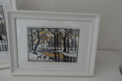 Twee leuke, nieuwe geborduurde en ingelijste schilderijtjes, Hobby en Vrije tijd, Borduren en Borduurmachines, Nieuw, Overige typen