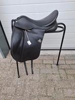 (Sale)!! Bates wide dressuur 17.5, Dieren en Toebehoren, Paarden en Pony's | Zadels, Dressuur, Ophalen of Verzenden, Zo goed als nieuw