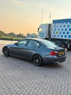 BMW 3-Serie 320i trekhaak M-sport velgen dealer onderhouden!, Achterwielaandrijving, 4 cilinders, Bedrijf, Handgeschakeld