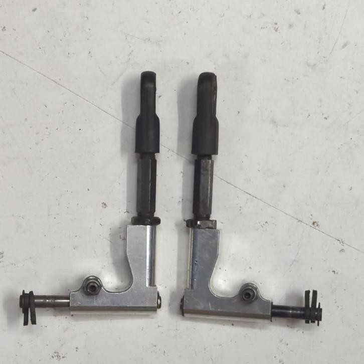 FG aluminium draagarmen 2wd (Monstertruck Baja Marder Beetle, Hobby en Vrije tijd, Modelbouw | Radiografisch | Auto's, Gebruikt