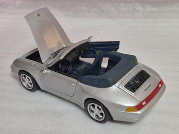 Porsche 911 Carrera Cabrio Modelauto 1:18 beschikbaar voor biedingen