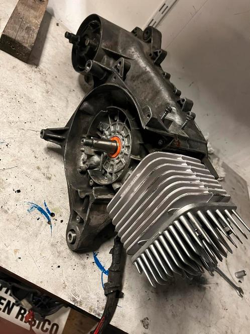 Piaggio skr 172cc ac blok compleet plug & play, Fietsen en Brommers, Scooters | Piaggio, Zo goed als nieuw, Zip, Tweetakt, Ophalen