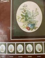 BORDUURPAKKET VINTAGE LANARTE KRUIDEN, Verzenden, Nieuw, Handborduren, Borduurpakket