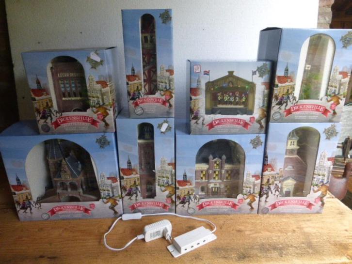 8 stuks dickensville elfsteden kerstdorp kersthuisjes kerst, Diversen, Kerst, Nieuw, Ophalen