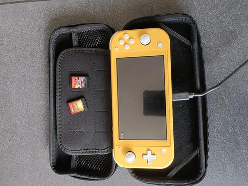 Switch lite geel, Spelcomputers en Games, Spelcomputers | Nintendo Switch Lite, Zo goed als nieuw, Geel, Ophalen