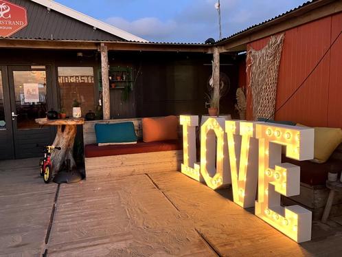 LOVE Licht letters te huur incl. bezorging, zonder borg, Hobby en Vrije tijd, Feestartikelen | Verhuur, Zo goed als nieuw, Geboorte of Huwelijk