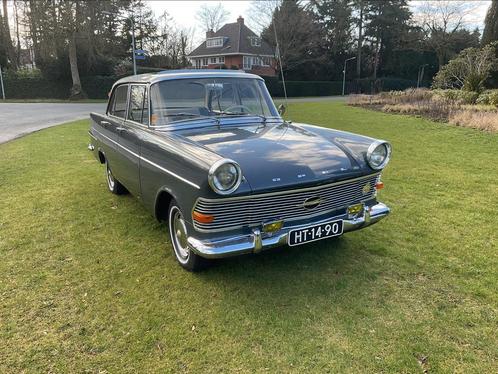 Opel Rekord P2, 1962, prachtig gerestaureerd, als nieuw!, Auto's, Oldtimers, Bedrijf, Metallic lak, Mistlampen, Open dak, Radio