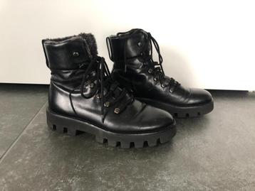 HOMERS veter schoenen, maat 37 beschikbaar voor biedingen