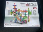 Nieuw! Magnetic tiles met knikkerbaan 73 stuks, Ophalen of Verzenden, Nieuw, Overige merken